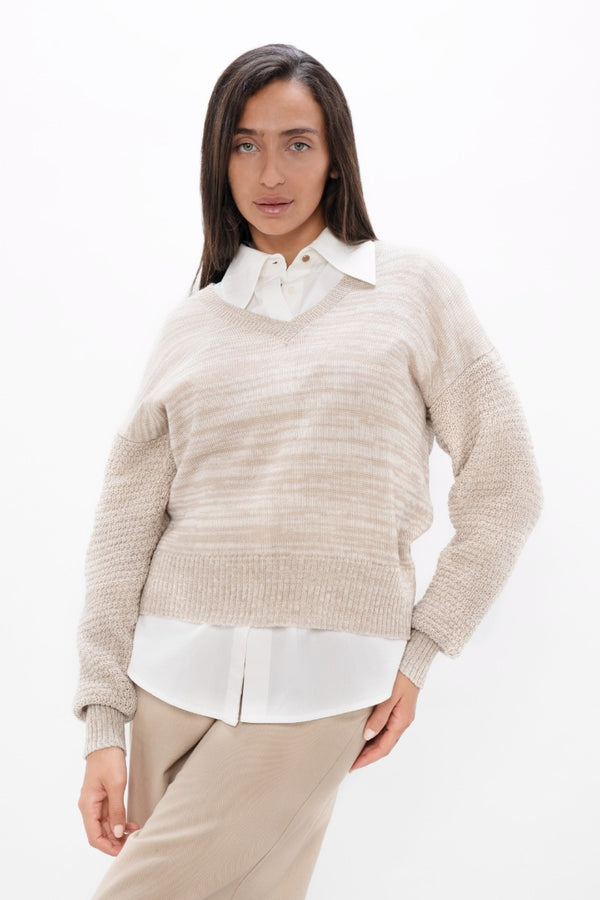 Nagano - V-Neck Sweater - Sand Marl